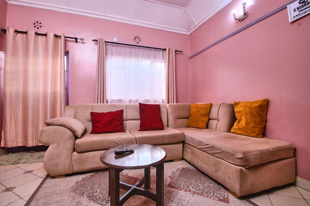 Naivasha 3 Bedroom B and B