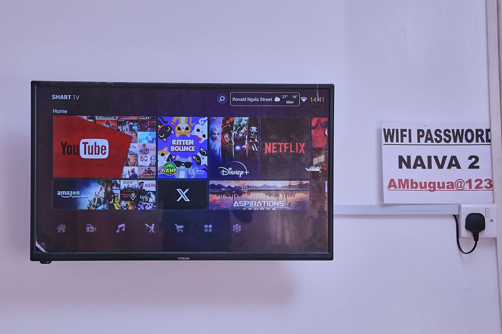 Pink House Naivasha B And B